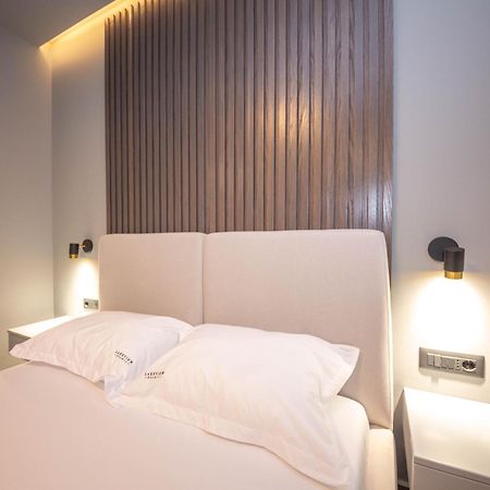 Lake View Rooms Ksamil Eksteriør bilde