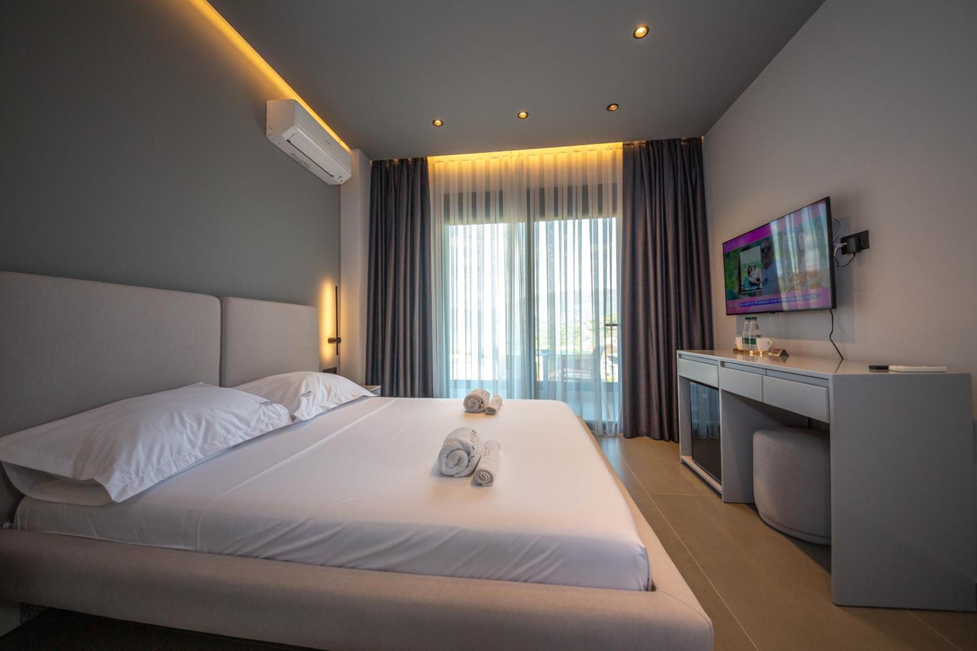 Lake View Rooms Ksamil Eksteriør bilde