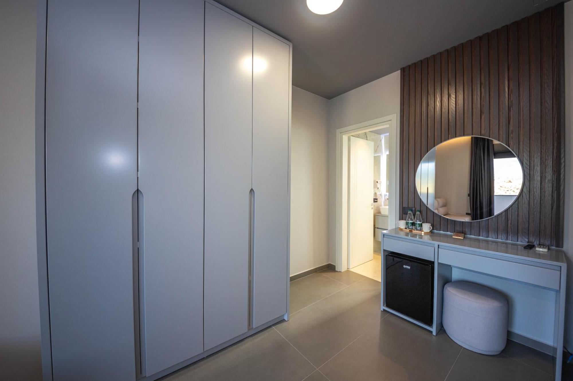 Lake View Rooms Ksamil Eksteriør bilde