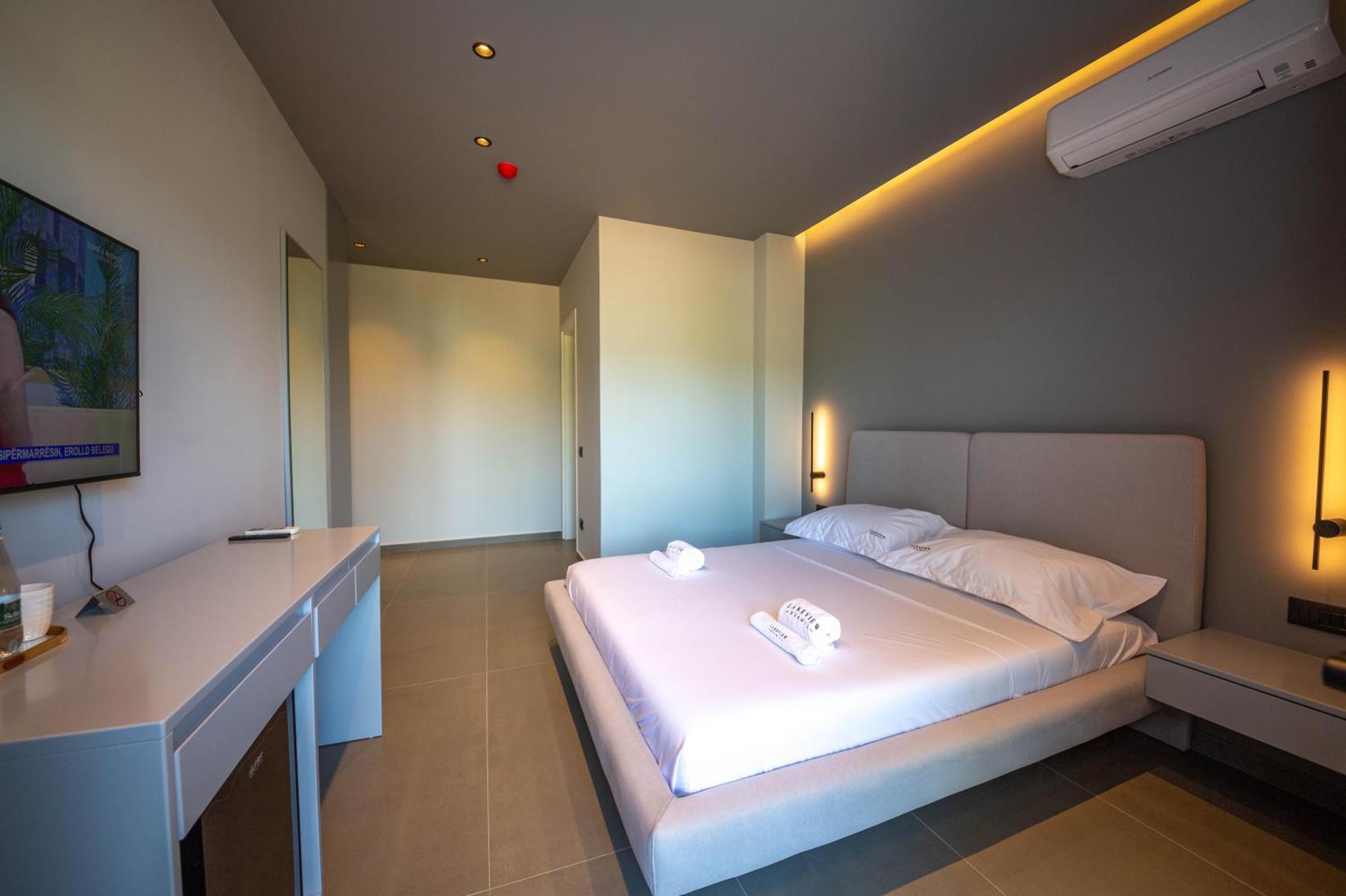 Lake View Rooms Ksamil Eksteriør bilde