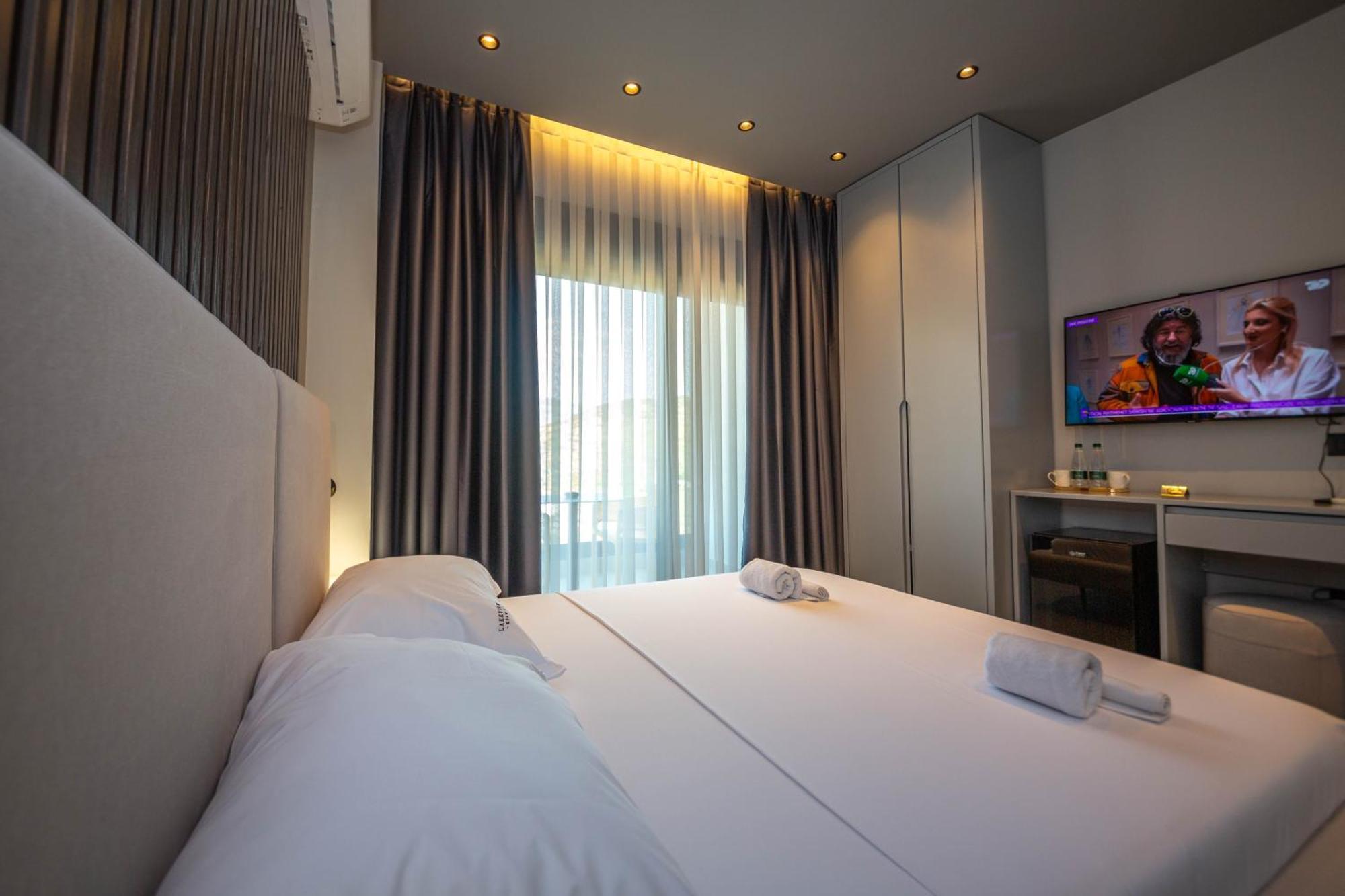 Lake View Rooms Ksamil Eksteriør bilde