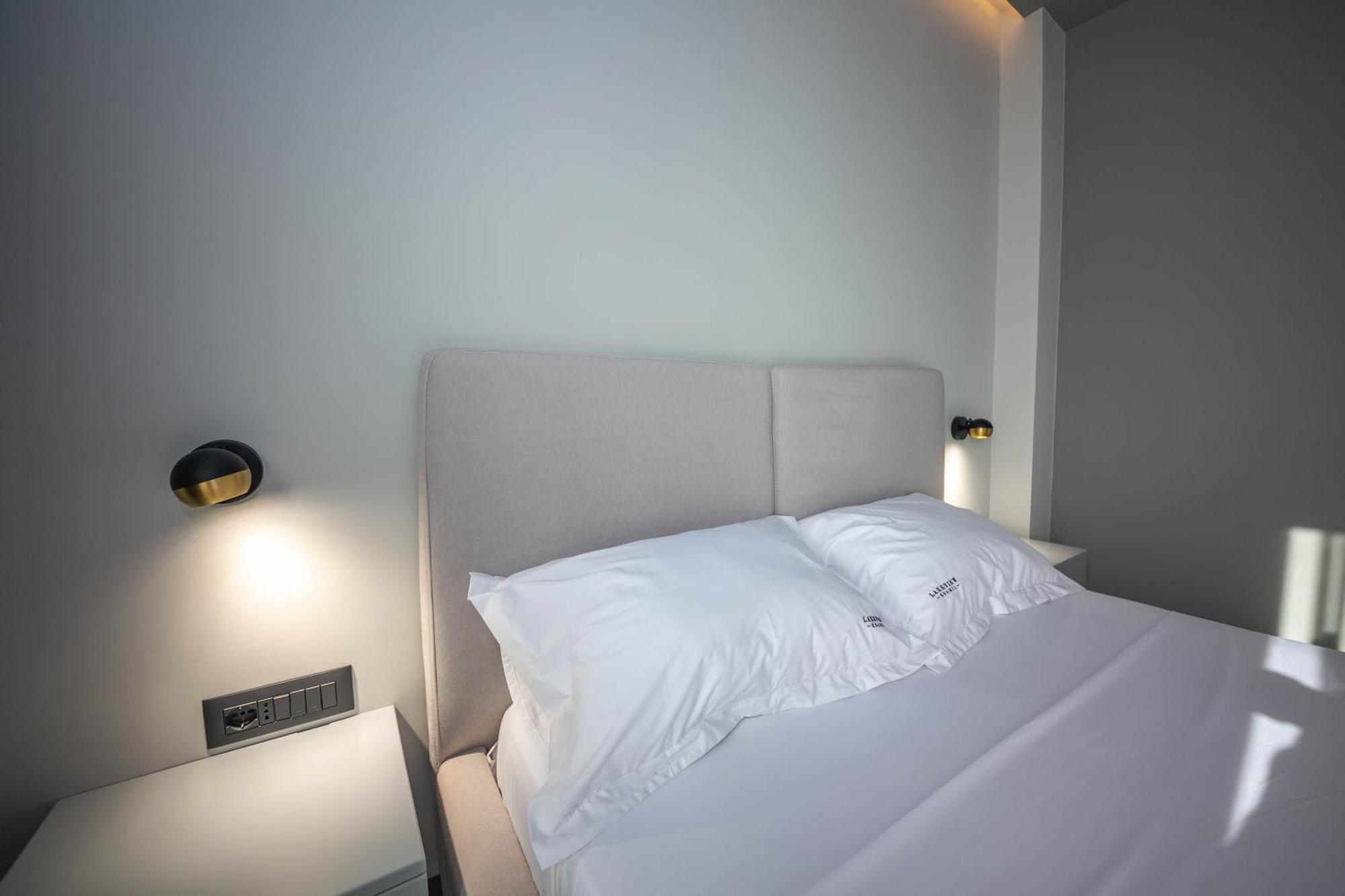 Lake View Rooms Ksamil Eksteriør bilde