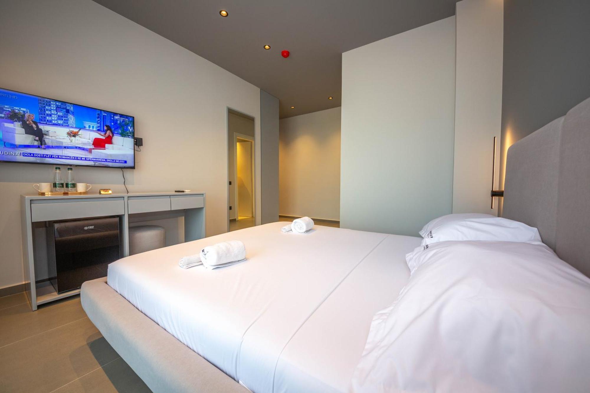 Lake View Rooms Ksamil Eksteriør bilde
