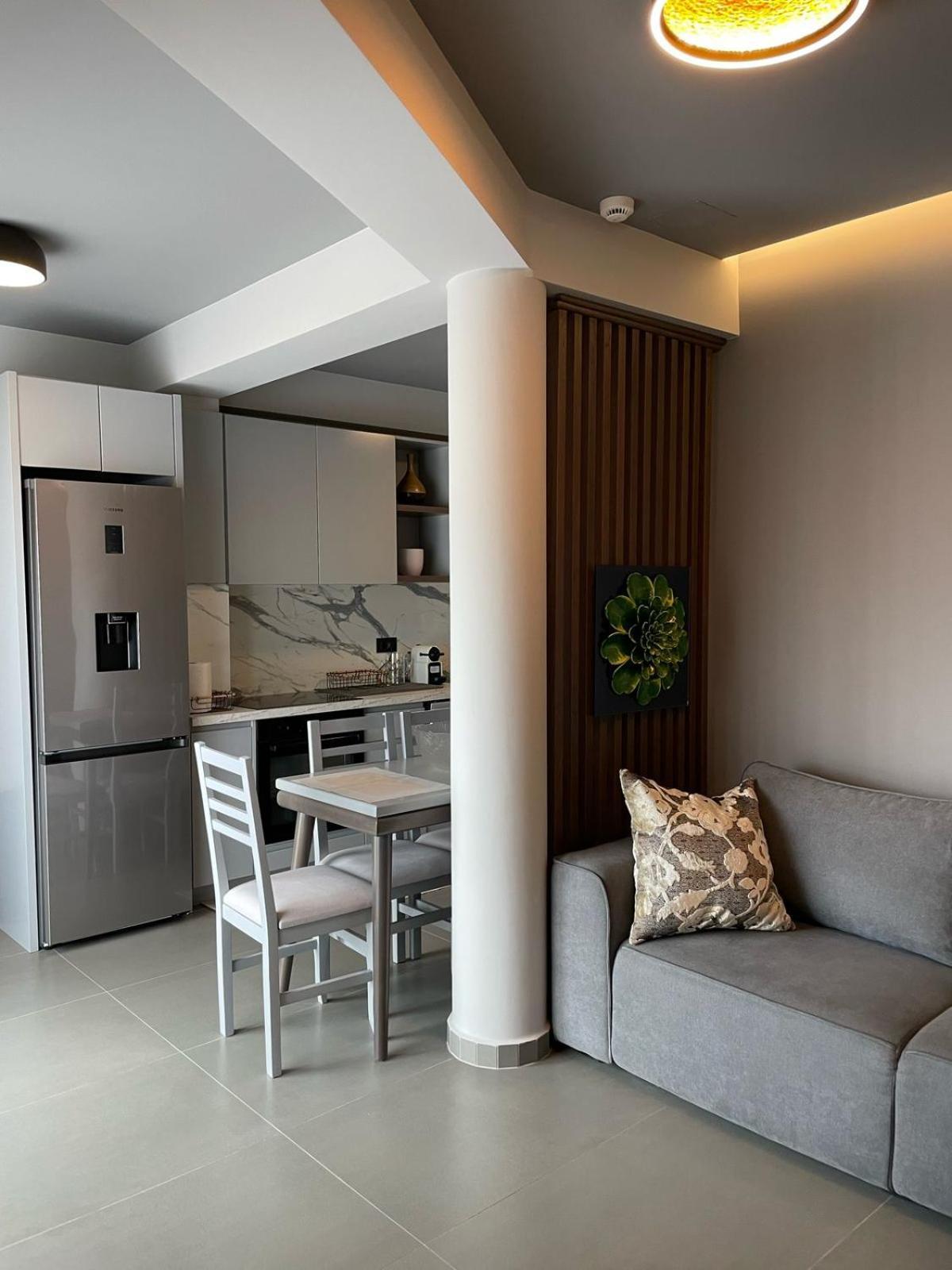 Lake View Rooms Ksamil Eksteriør bilde